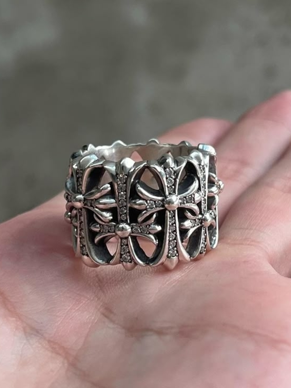 Chrome Hearts Oxidized Silver Floral Link Ring - Picture 2 of 9